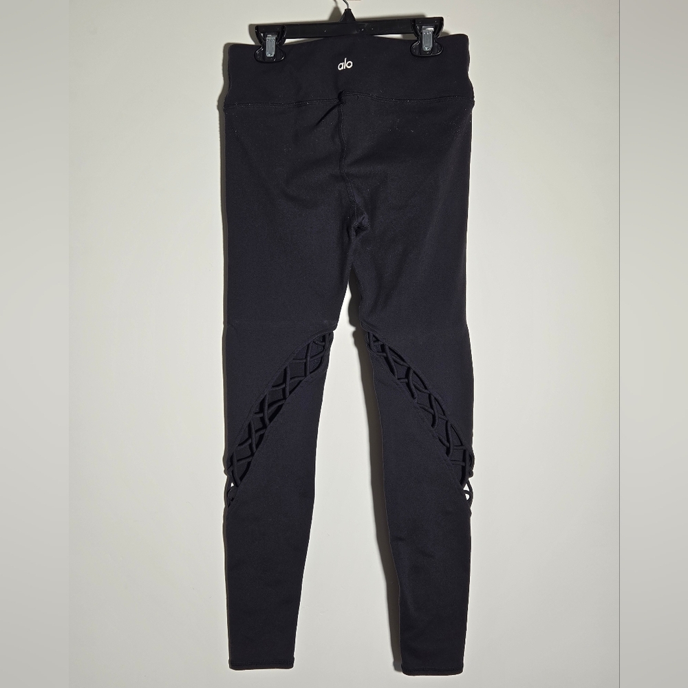 Alo peekaboo leggings